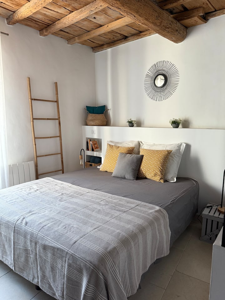 غرفة النوم 1