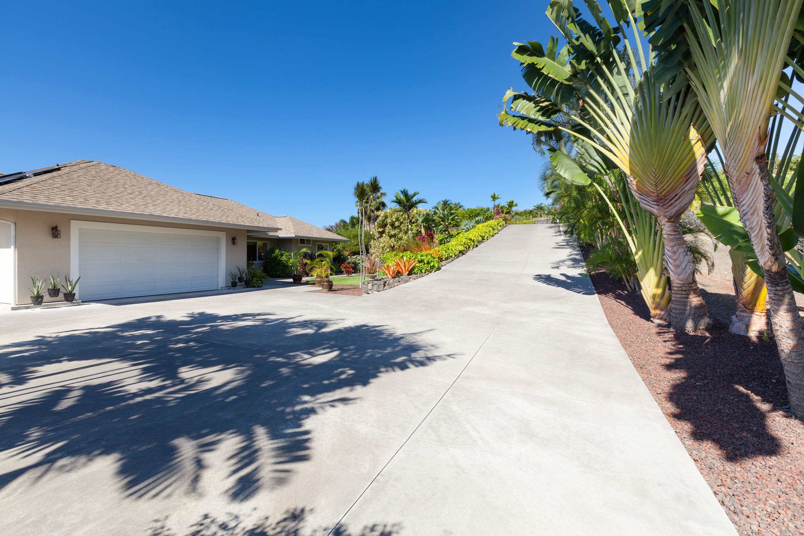 Home in Kailua-Kona · ★4.96 · 4 bedrooms · 6 beds · 2.5 baths - Image 41