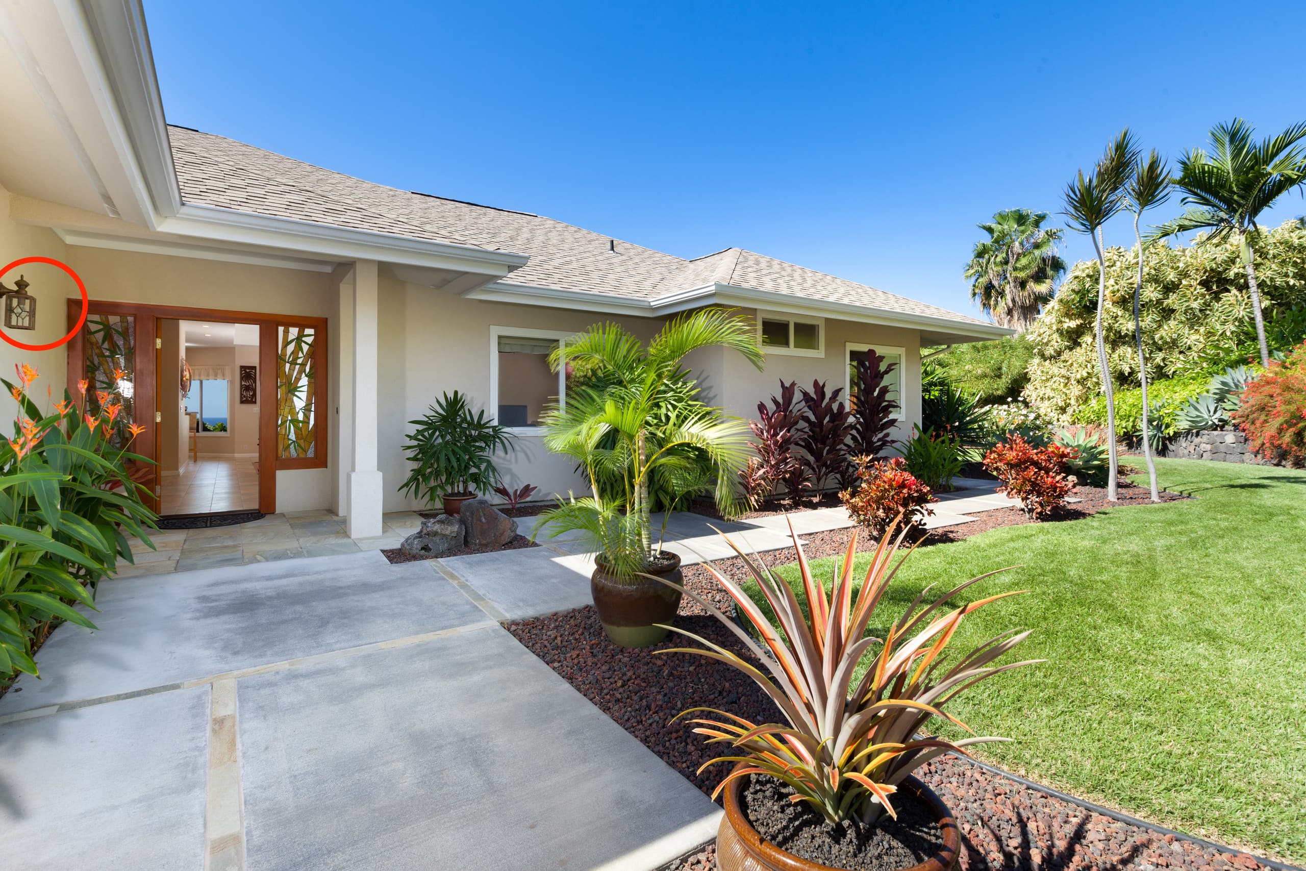 Home in Kailua-Kona · ★4.96 · 4 bedrooms · 6 beds · 2.5 baths - Image 44