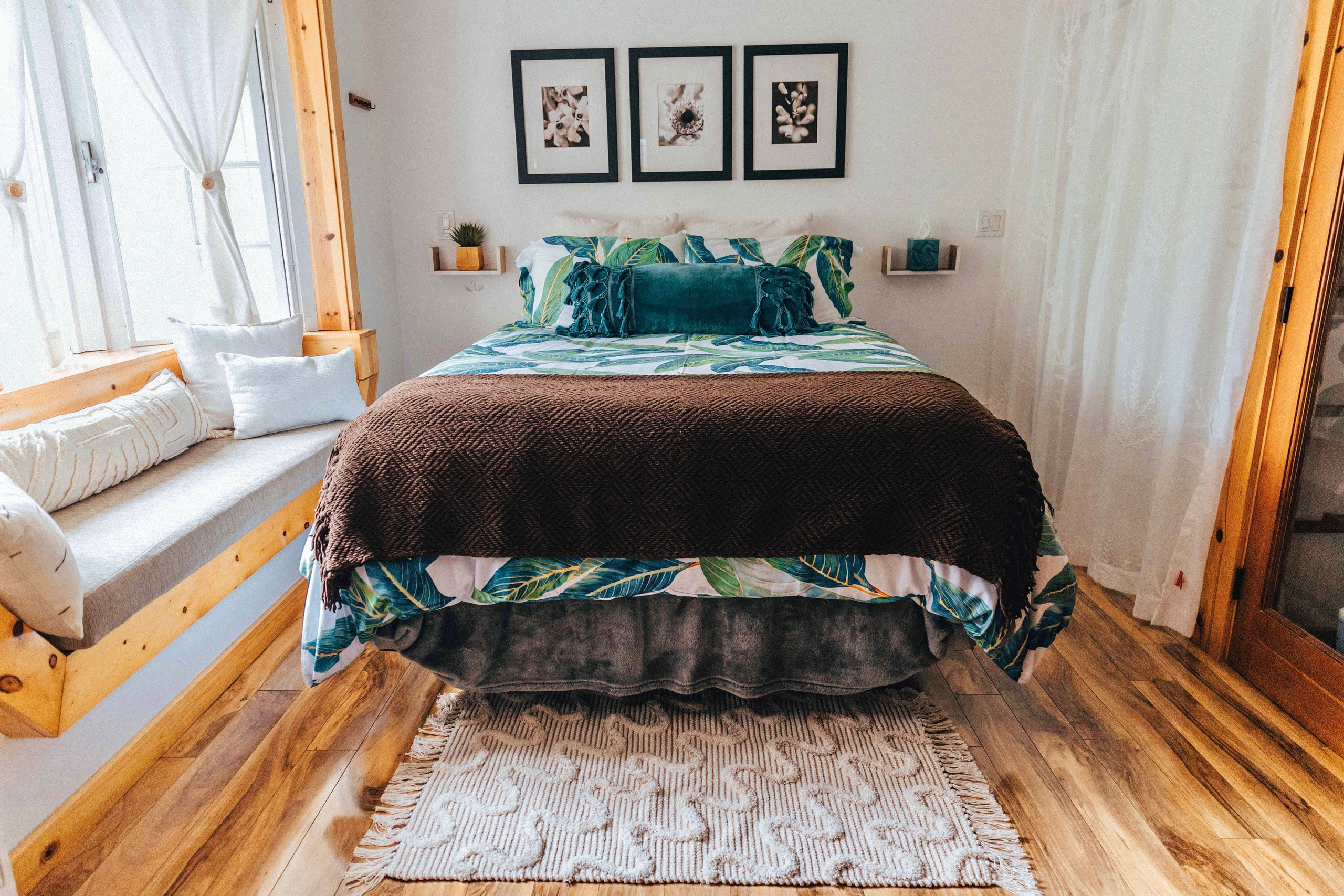 Cozy Studio - Cool elevation with Full Kitchen - Photo 9