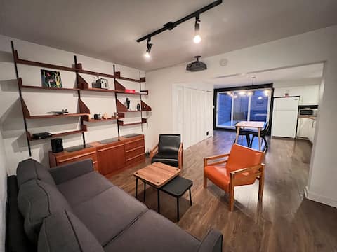 Top Airbnb: Modern apt 2 rooms with garden in Mercier–Hochelaga Maisonneuve