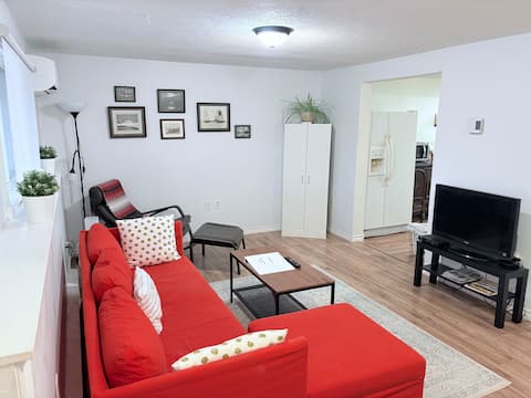 Top performing Airbnb: Herring Cove Oasis- Clean/Tranquil/ Quiet in Spryfield