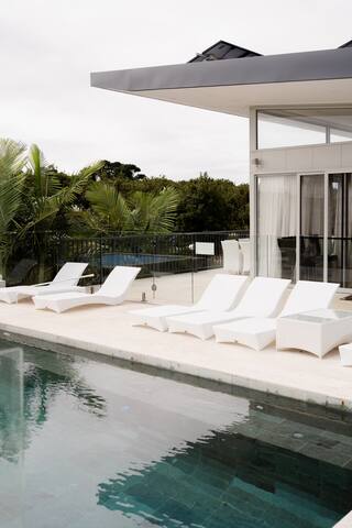 TIDES Byron Estate | Retreats & Eloping gallery image 4