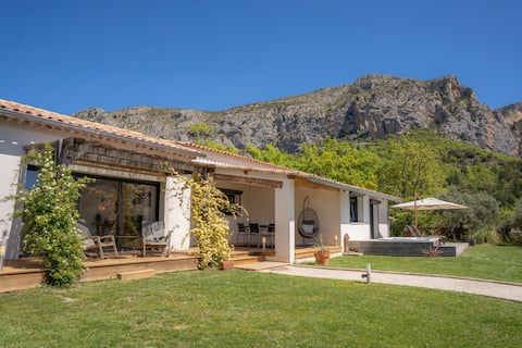 Nice house with lake view of Saint Croix