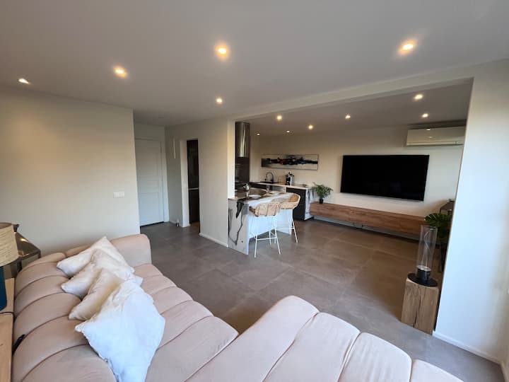 Saint-tropez, Appartement Avec Piscine Et Parking - Saint-Tropez