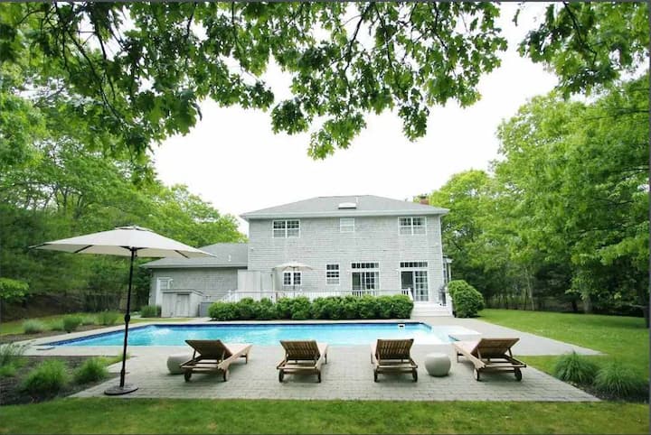 Breathtaking Hamptons Getaway - East Hampton