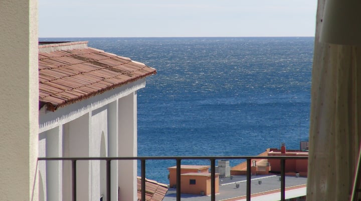 Mediterranean Living Near The Sea - 濱海略雷特