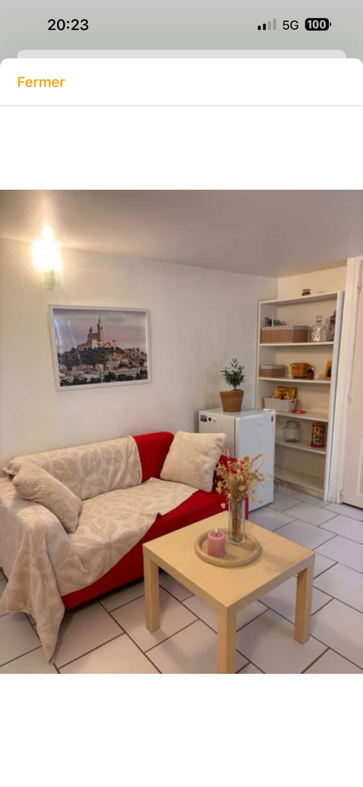 Appart Vacances En Famille Ou Déplacements Prof - Salon-de-Provence