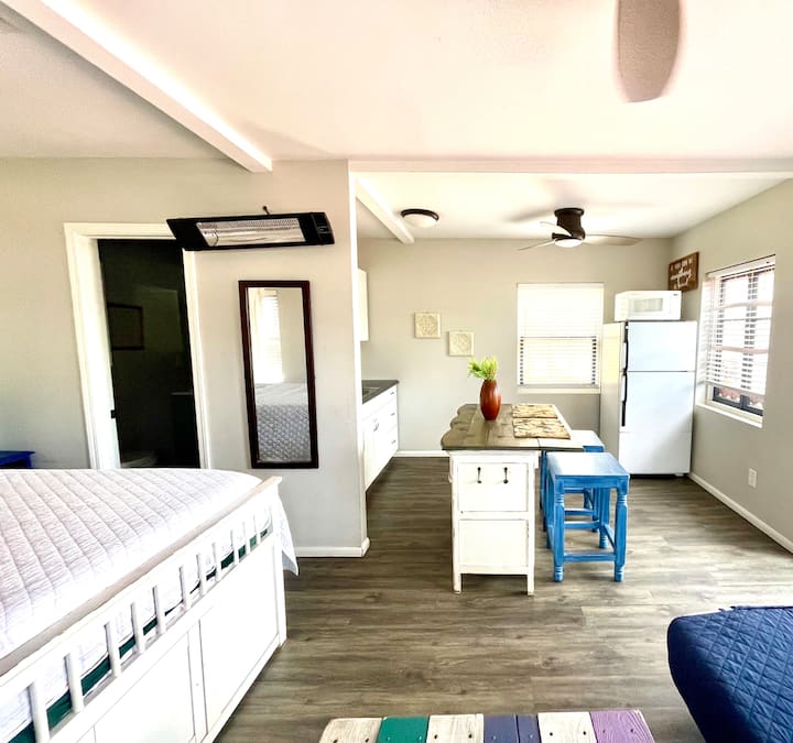 Ob Coastal Studio + Private Deck & Hammock - San Diego, CA