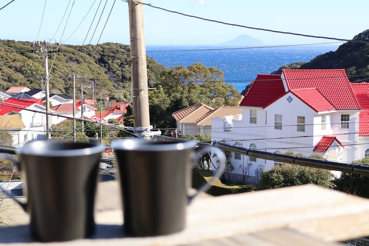 伊豆の海を眺めながらひとときの別荘生活 Japanese cedar wood Villa