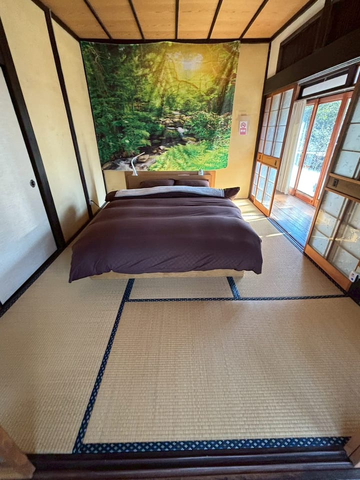 豪農の家・安芸高田／里山にある大きな日本家屋でゆったりと寛ぎません