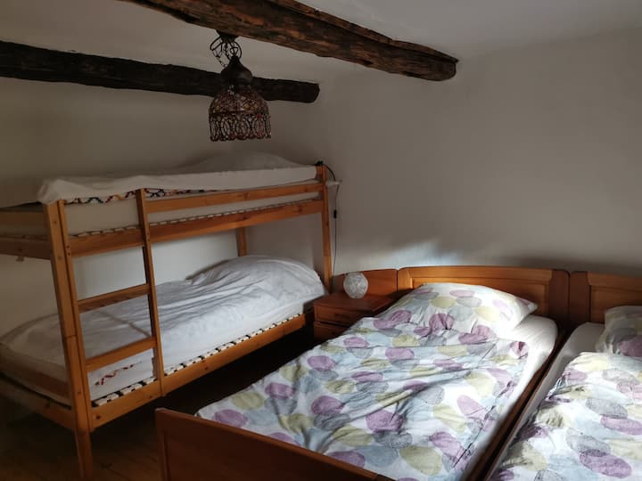 Schlafzimmer 2