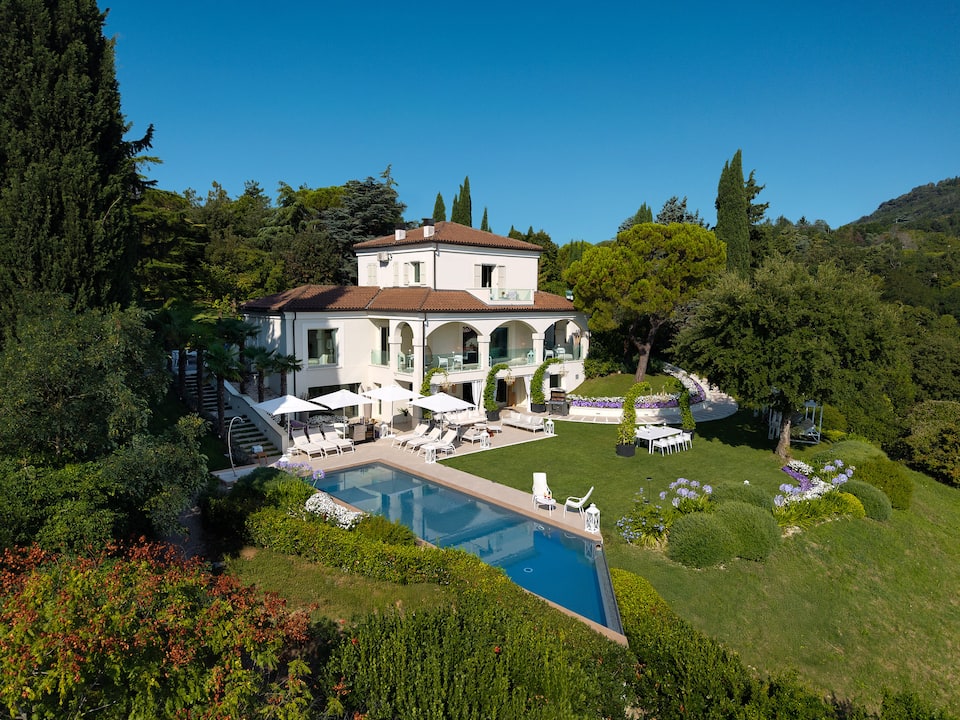 Villa Belvedere, above the Romagna hills, Bertinoro, Italy, photo 4 of 10
