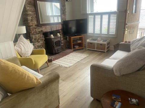 Top performing Airbnb: Dartmouth. Devon. Entire house. in Dartmouth