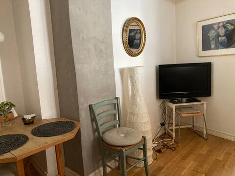 Top Airbnb: Sandvikstorget, studio apartment in Vestland