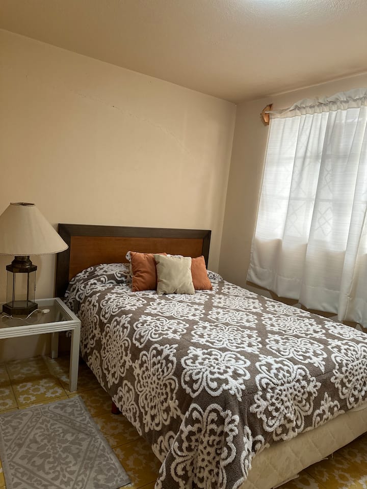 საძინებელი 1