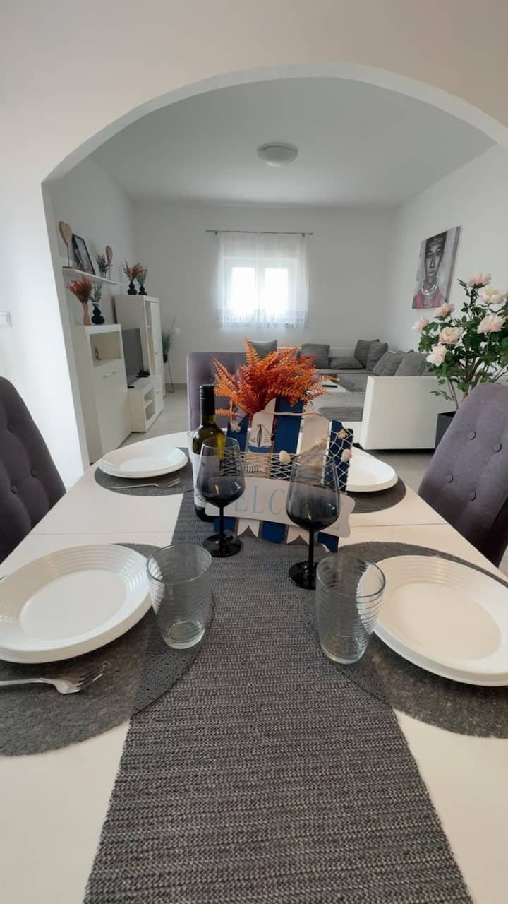 Silent And Close To Sea 1st Floor 85m2 - Biograd na Moru