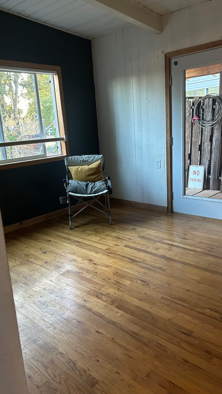 Massor av golvyta för japanska futoner, Duplo skapelser. Inomhus camping. 