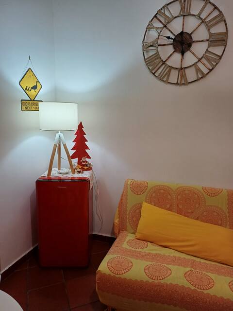 Top performing Airbnb: Giuly's house delicious downtown apartment in Palermo