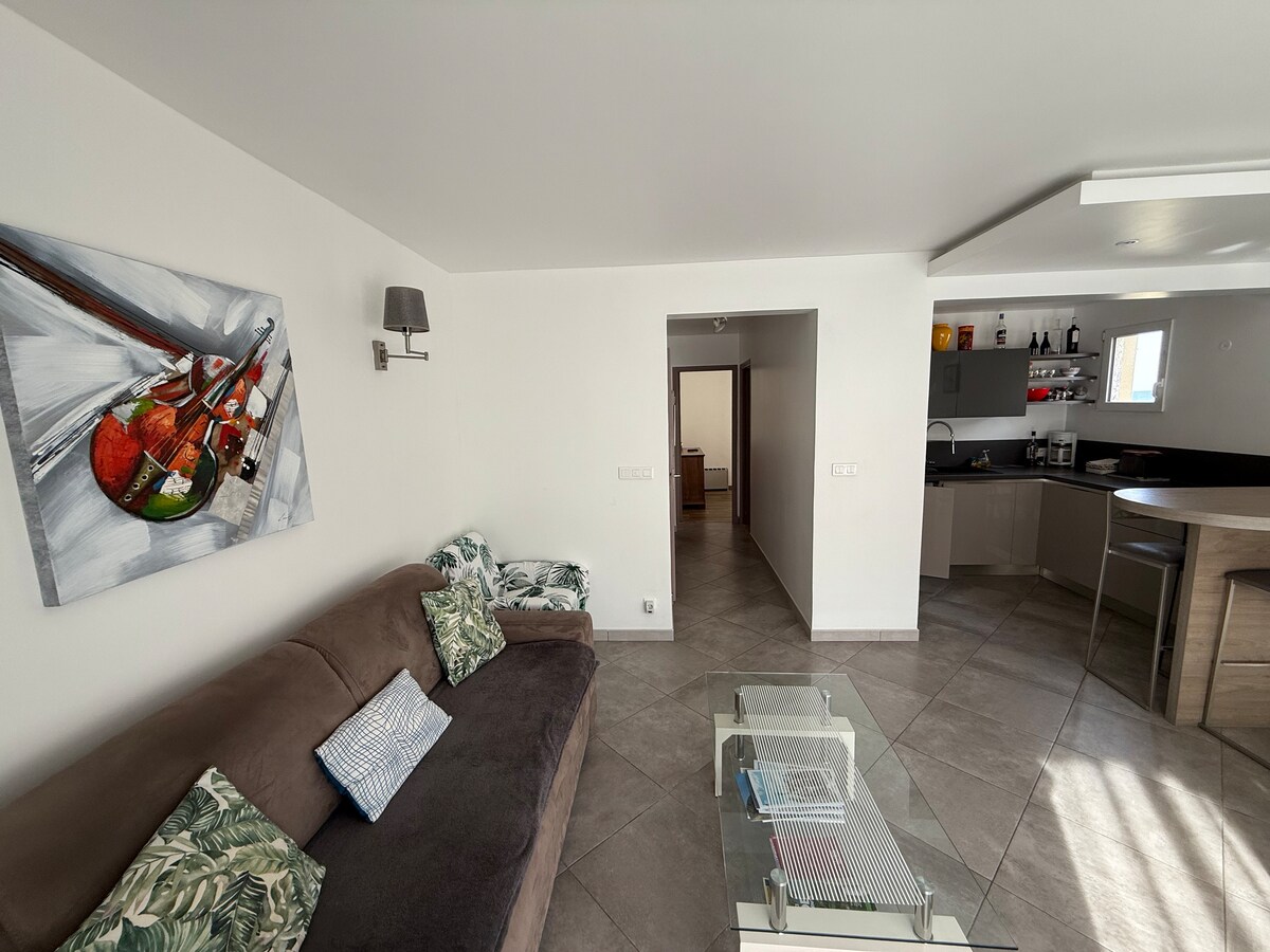 غرفة المعيشة