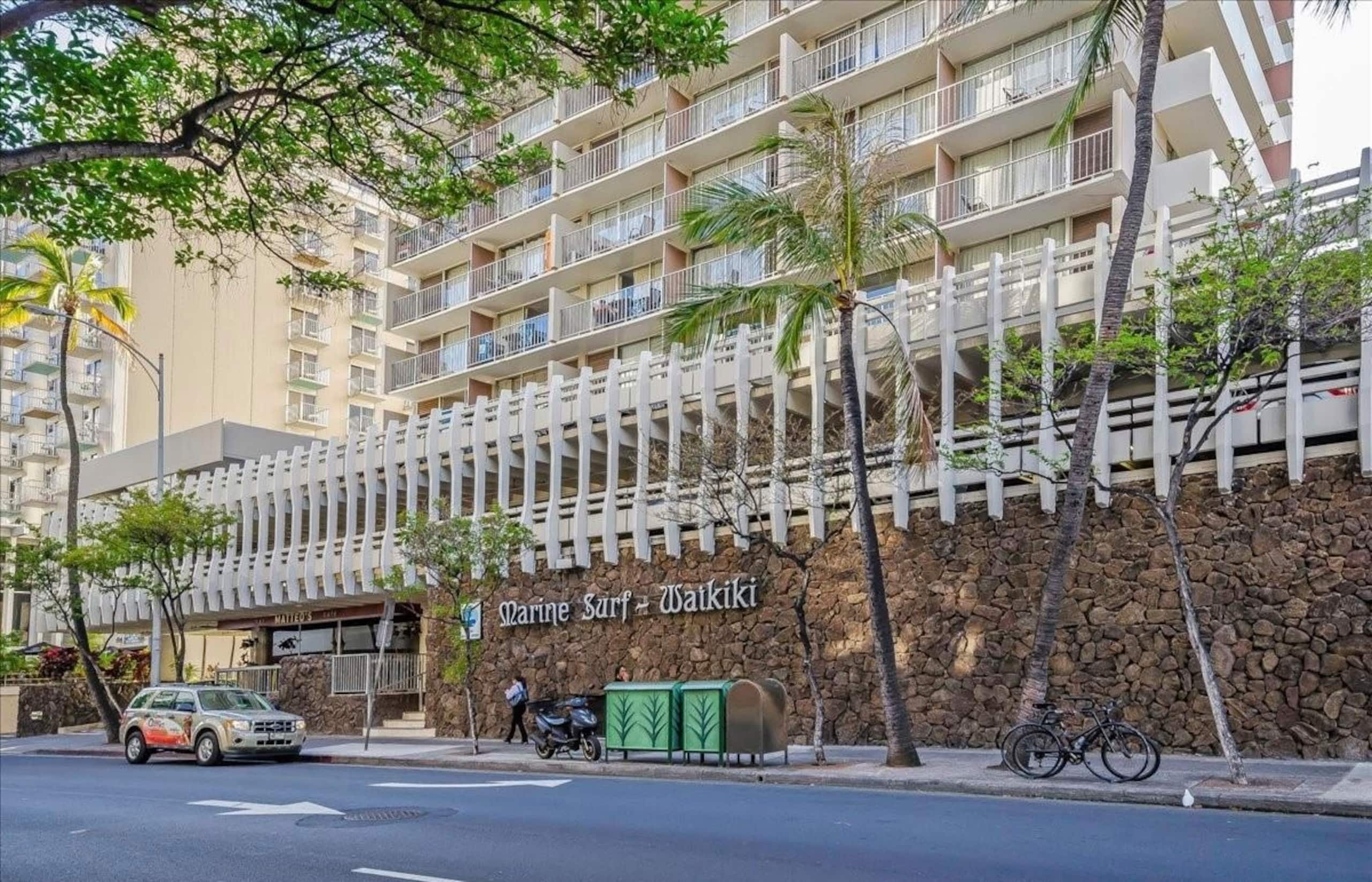 Condo in Honolulu · ★4.9 · Studio · 1 bed · 1 shared bath - Image 22