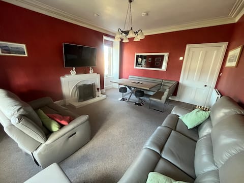 Top performing Airbnb: Beautiful Period House Auldcastle Road Crown in Inverness Millburn