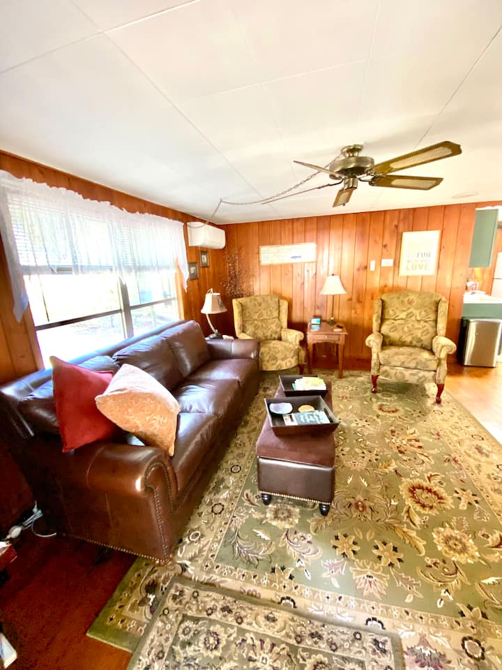 Rustic Ozello Fish Cottage - Homosassa