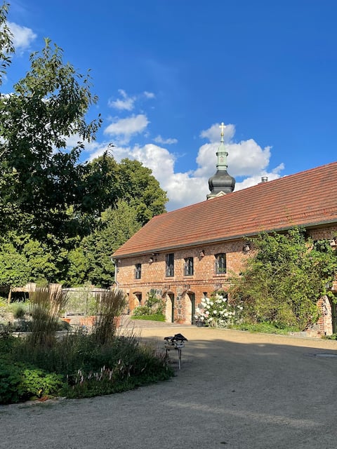 Popular Airbnb listing: Lake house / seminar room / yoga room in Oberhavel