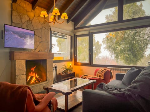 Successful Airbnb property: Very bright house with grill and fireplace in Departamento Bariloche