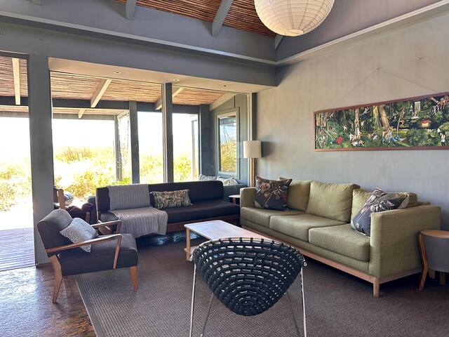 Moonshadow stays, Kommetjie fynbos forest hideaway gallery image 2