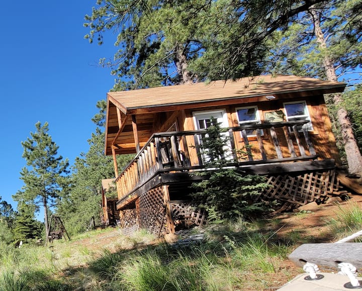 Secluded And Serene Off-grid Mountain Cabins - Cripple Creek, CO