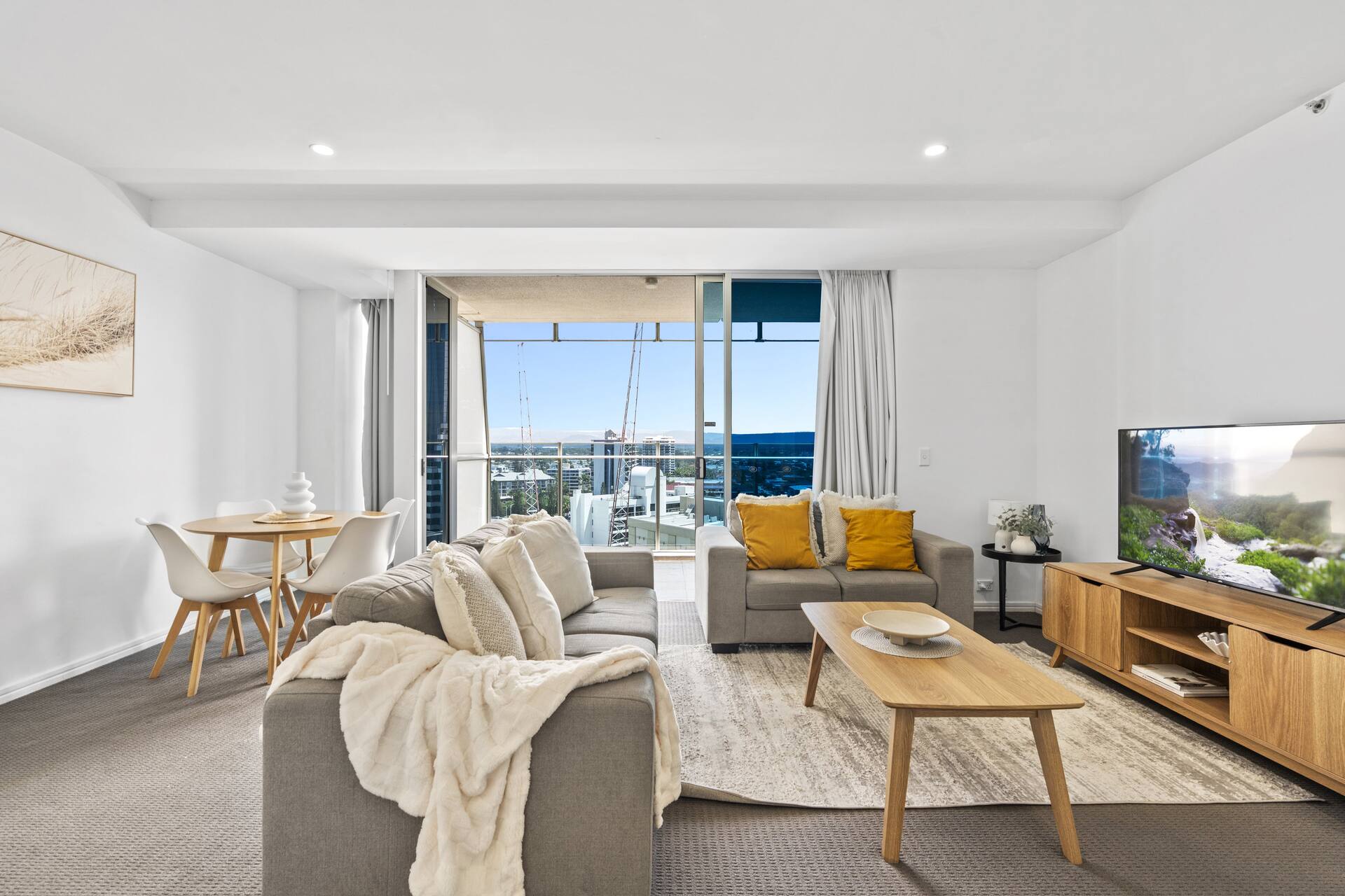 H'Residences – 2 Bed City View — Q Stay