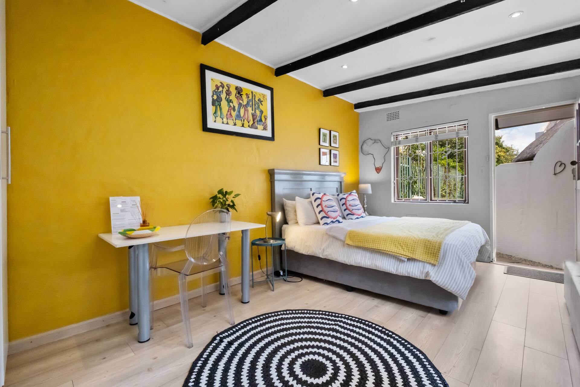 Cosy Cottage close to Rosebank Mall and Gautrain