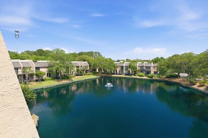 Neue Auflistung! Villa Island Club Auf Mehreren Ebenen, Pools, Tolle Ausstattung, Lagunenblick, Eigener Balkon - South Carolina