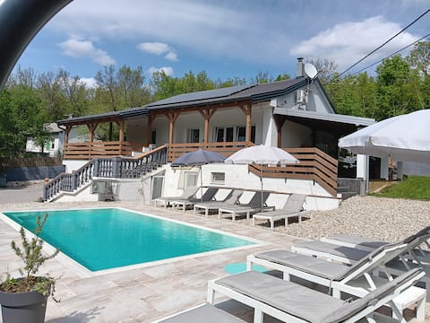 Villa Manta Crikvenica - Heated pool - 2apartmana