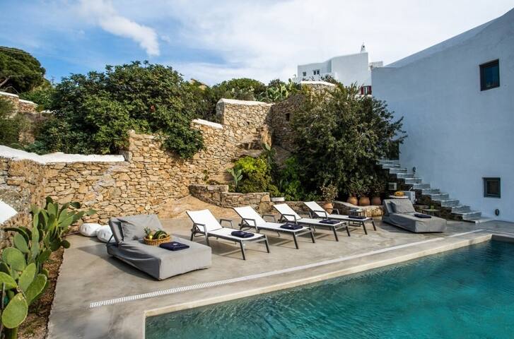 Town Star by Bestofmikonos gallery image 3