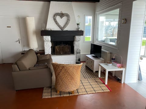 Top Airbnb: Villa with Heated Pool, Beach 300 m Away • Port-Haliguen in Quiberon