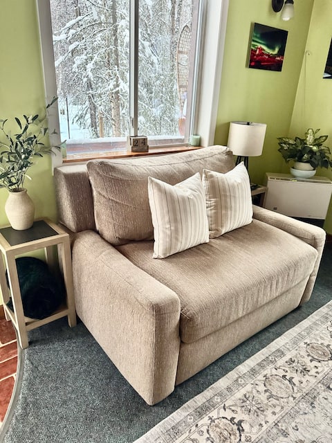 Top performing Airbnb: Coho Cabin: Walking Distance to Downtown! in Talkeetna