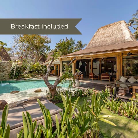 Gili T/Luxe/Private/Breakfast+bikes included