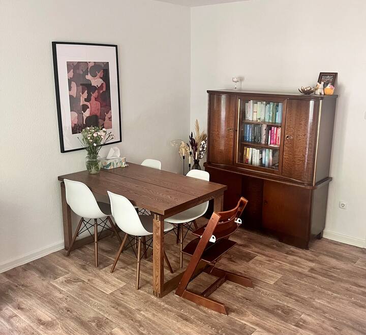 Helle Wohnung In Zentraler Lage Mit Balkon Im Eg - Hambourg
