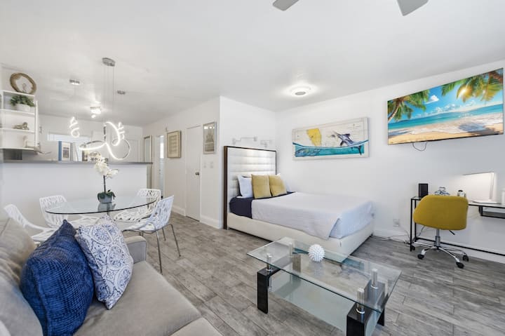Waterfront Oasis Studio (110) - Fort Lauderdale