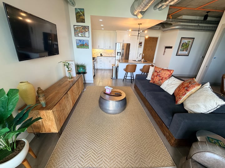 Lux Loft In Central Boulder @ The Peloton - Boulder, CO