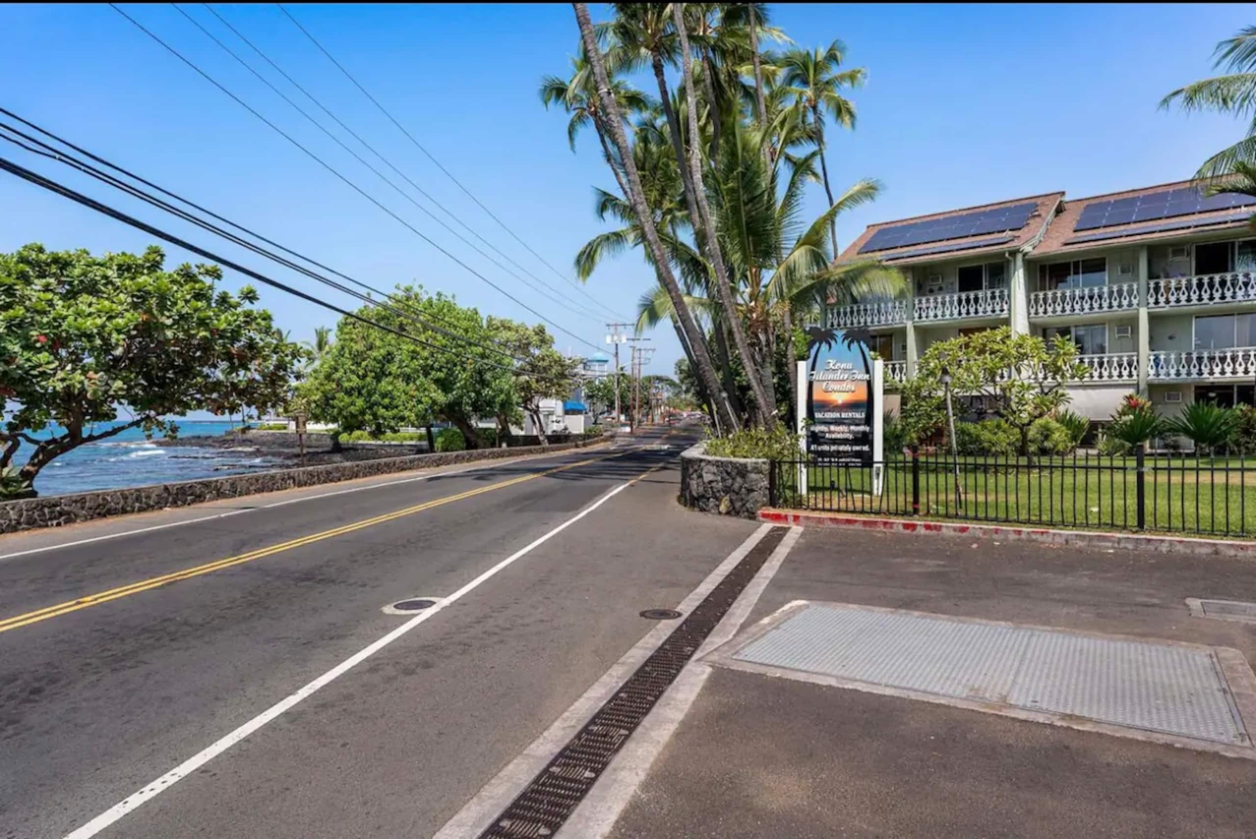 Condo in Kailua-Kona · ★4.77 · Studio · 2 beds · 1 private bath - Image 12
