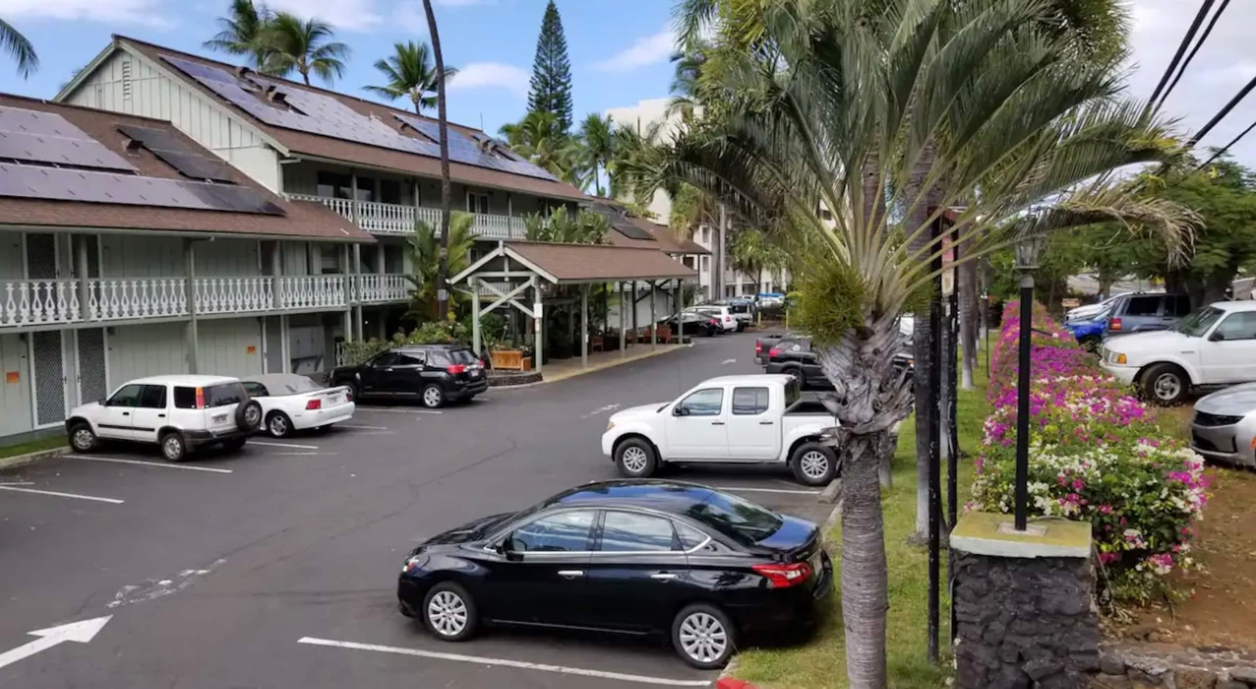 Condo in Kailua-Kona · ★4.77 · Studio · 2 beds · 1 private bath - Image 22