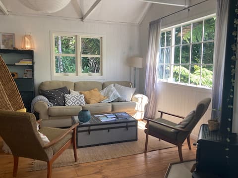 Top performing Airbnb: Relaxing native forest retreat with sauna in Rodney North