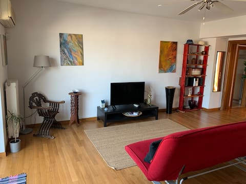 Popular Airbnb listing: Acropolis balcony View in the heart of Athens in ΠΛΑΤΕΙΑ ΑΤΤΙΚΗΣ