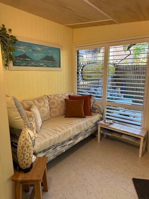 Top performing Airbnb: Shoal Bay Escape 4 2 in Shoal Bay