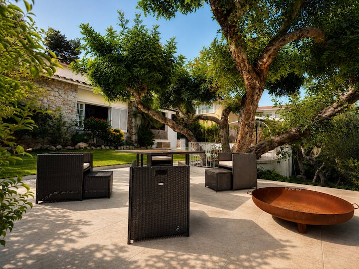 Casa Mediterránea Con Jardín Y Piscina - Sitges