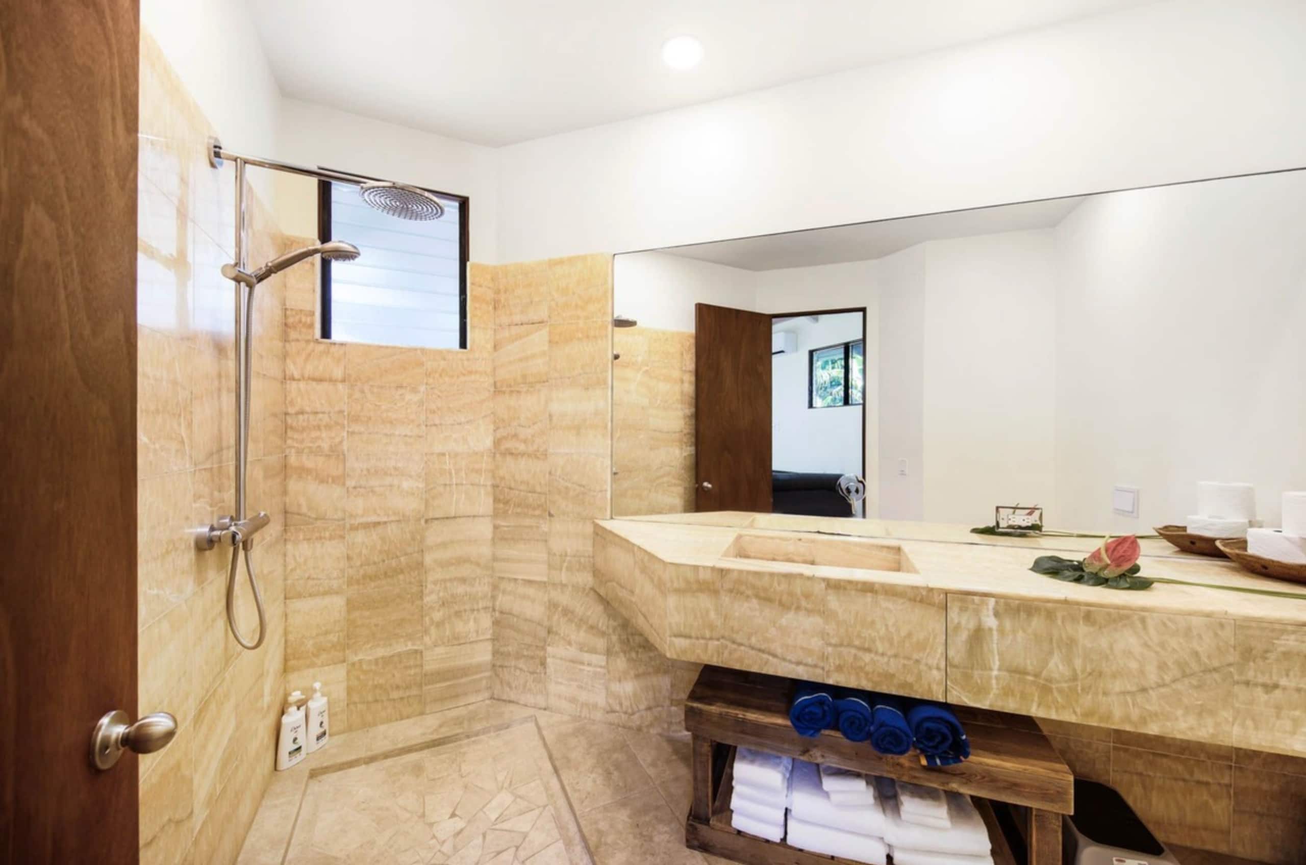 Home in Koloa · ★4.88 · 4 bedrooms · 12 beds · 4.5 private baths - Image 15