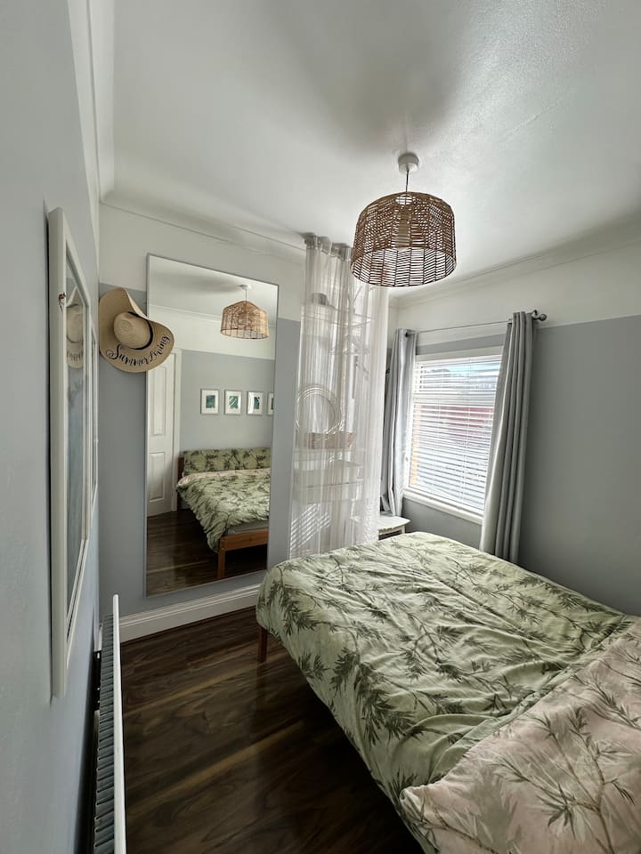 غرفة النوم 2